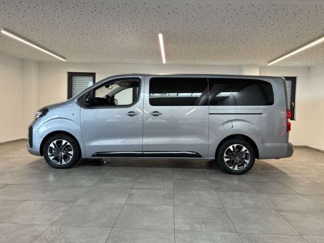 Fahrzeugbild eines Opel Zafira Life