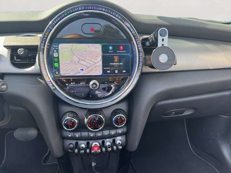 Fahrzeugbild eines MINI COOPER