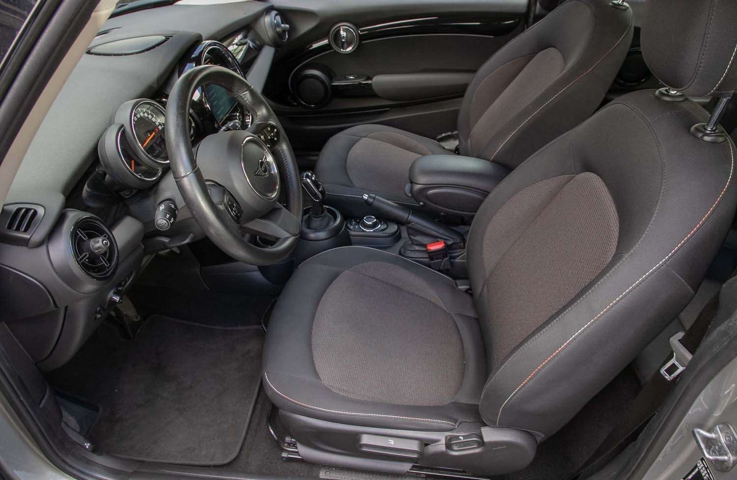 Fahrzeugbild eines MINI COOPER
