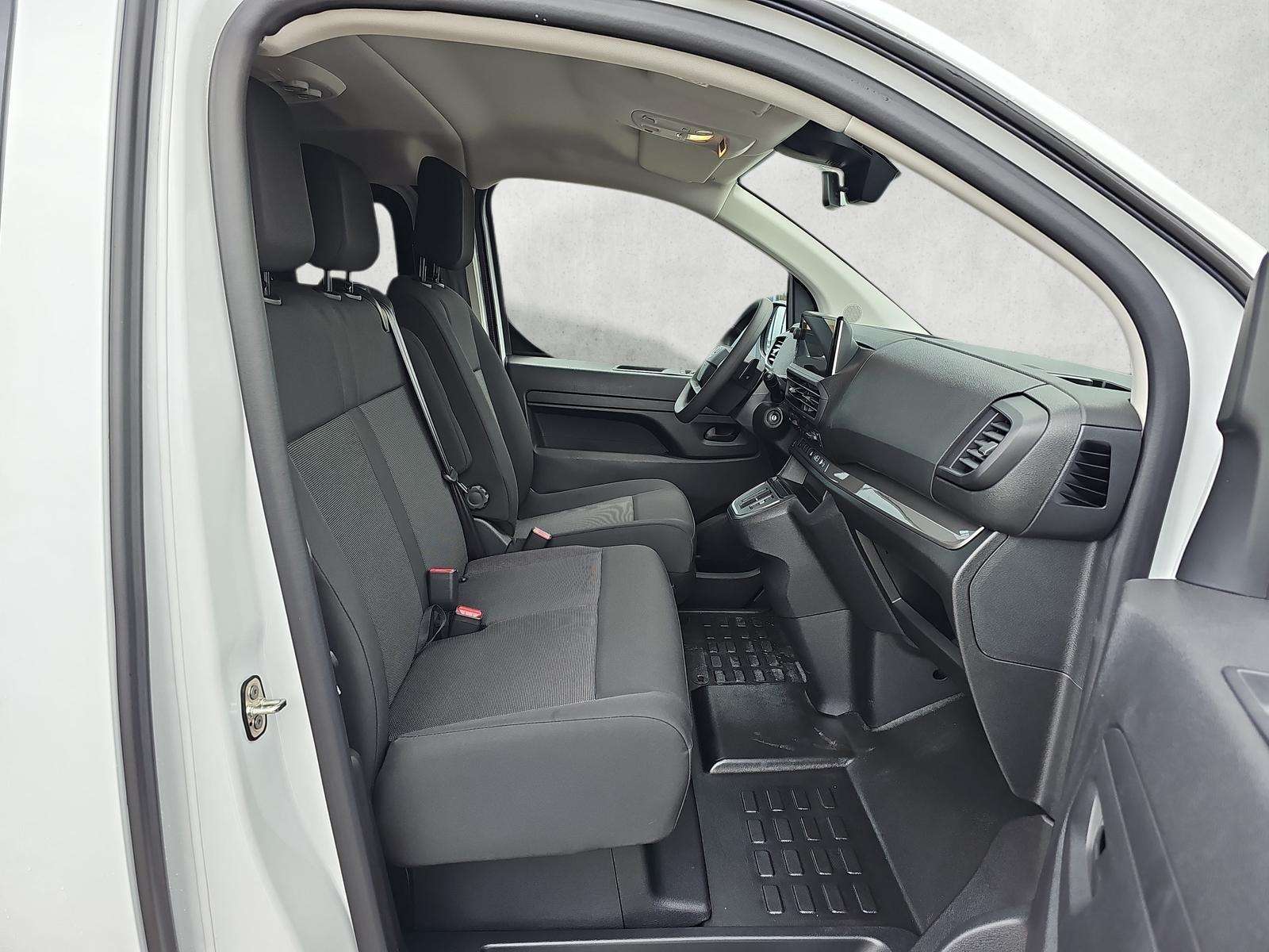 Fahrzeugbild eines Opel Vivaro