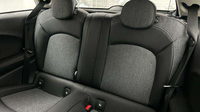 Fahrzeugbild eines MINI COOPER