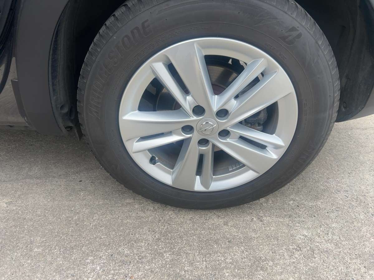 Fahrzeugbild eines Opel Grandland X