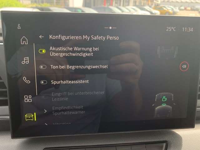 Fahrzeugbild eines Renault Master