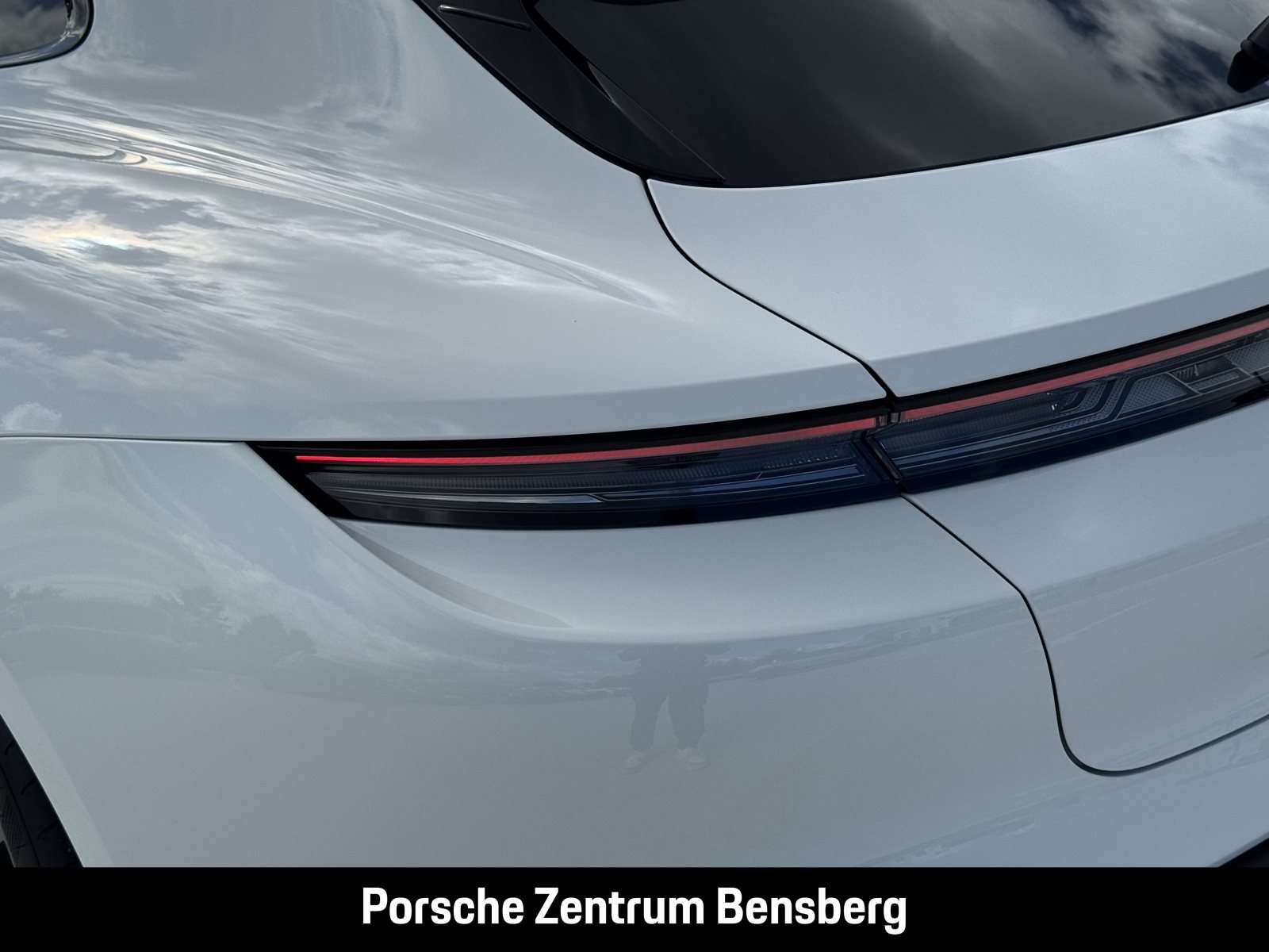 Fahrzeugbild eines Porsche Taycan