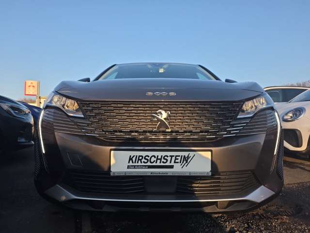 Fahrzeugbild eines Peugeot 3008