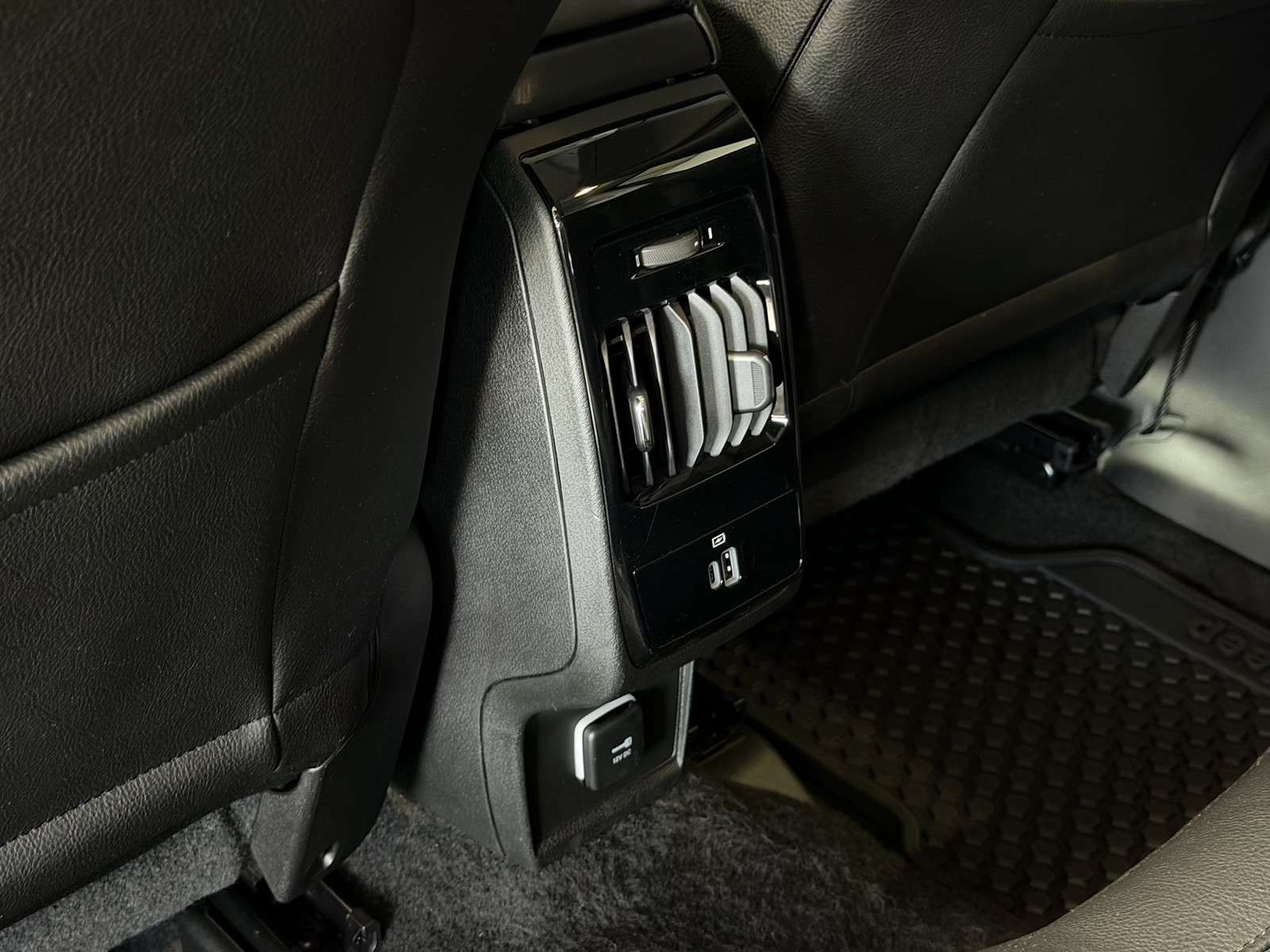 Fahrzeugbild eines Jeep Compass