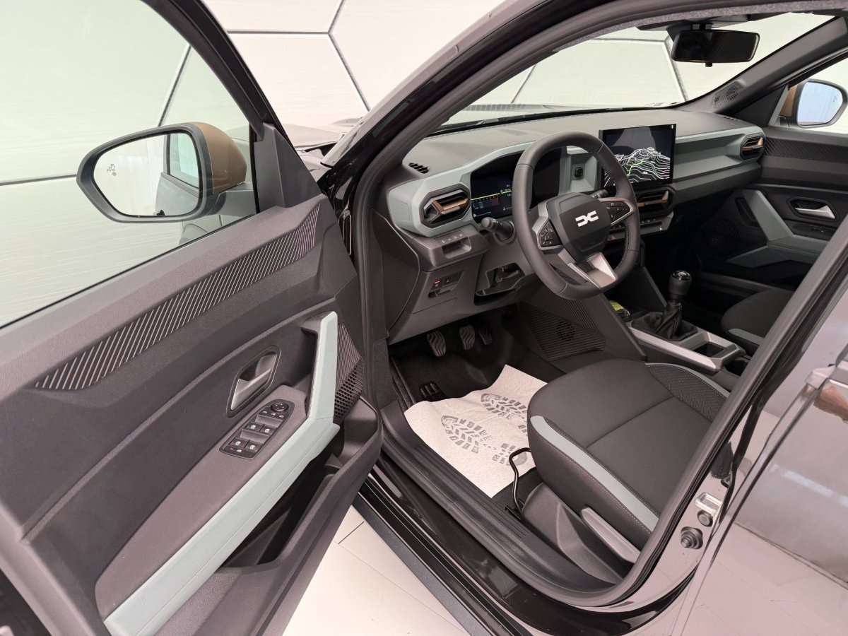 Fahrzeugbild eines Dacia Duster