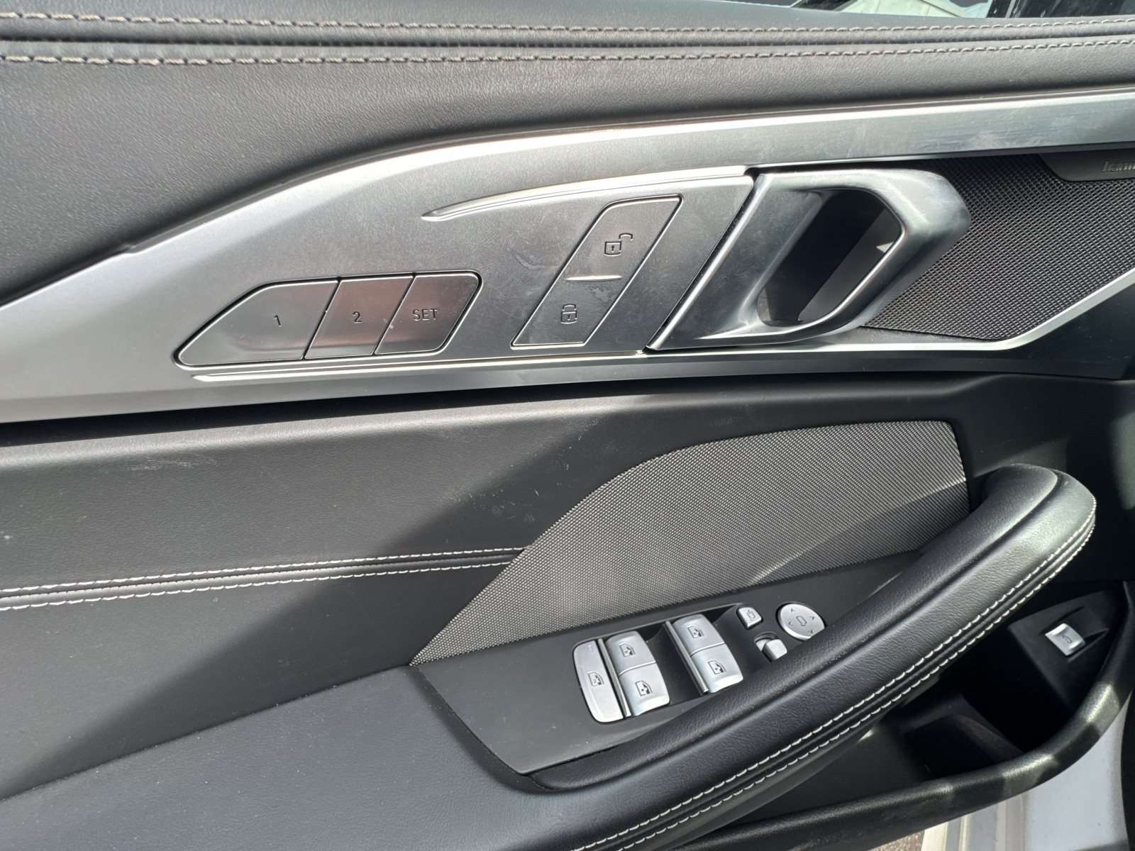 Fahrzeugbild eines BMW 8er-Reihe