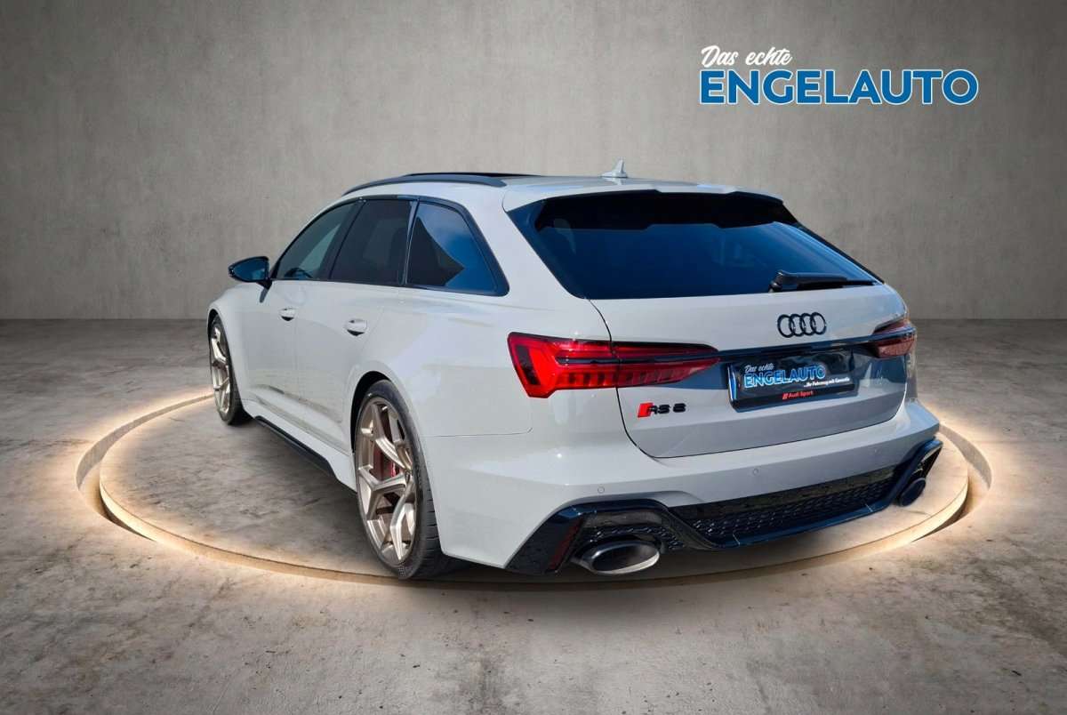 Fahrzeugbild eines Audi RS6