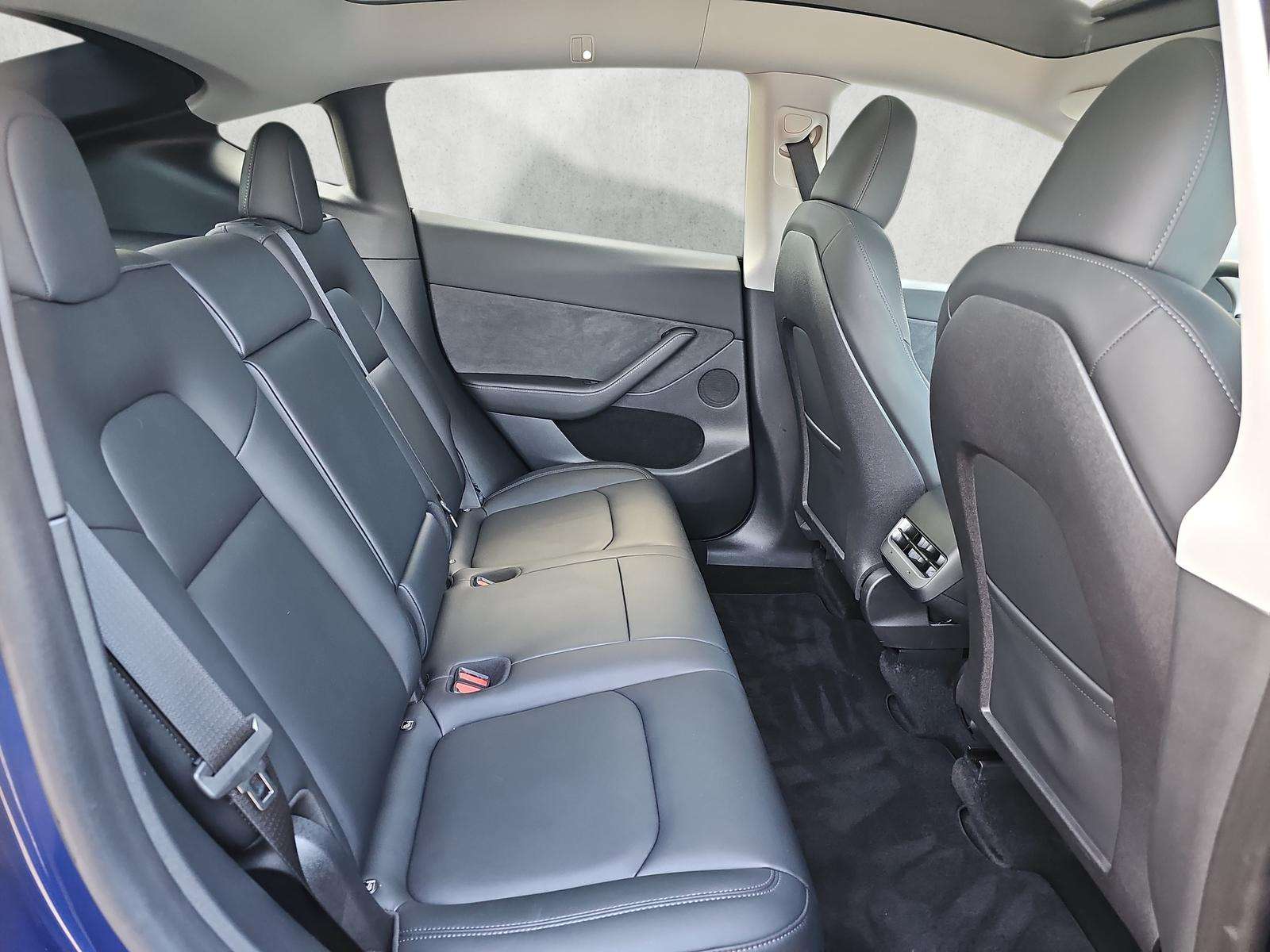 Fahrzeugbild eines TESLA Model Y