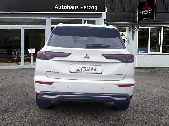 Fahrzeugbild eines Mitsubishi Outlander