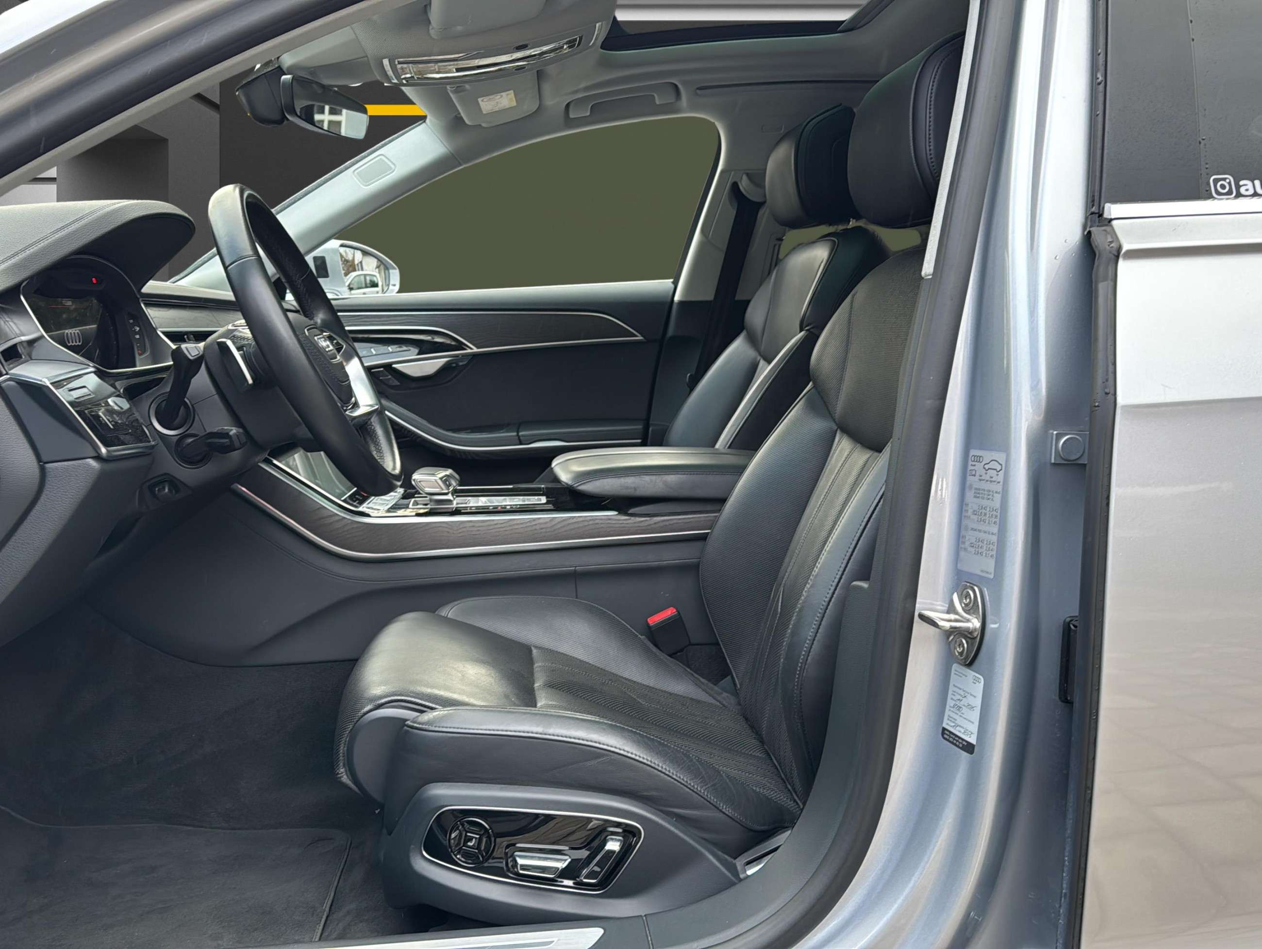 Fahrzeugbild eines Audi A8