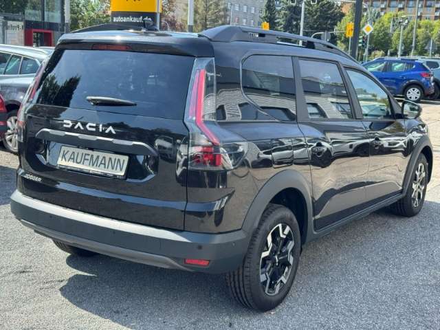 Fahrzeugbild eines Dacia Jogger