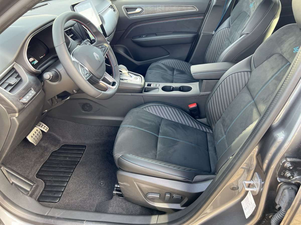 Fahrzeugbild eines Renault Arkana