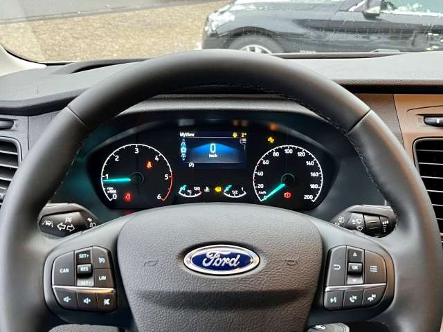 Fahrzeugbild eines Ford Transit
