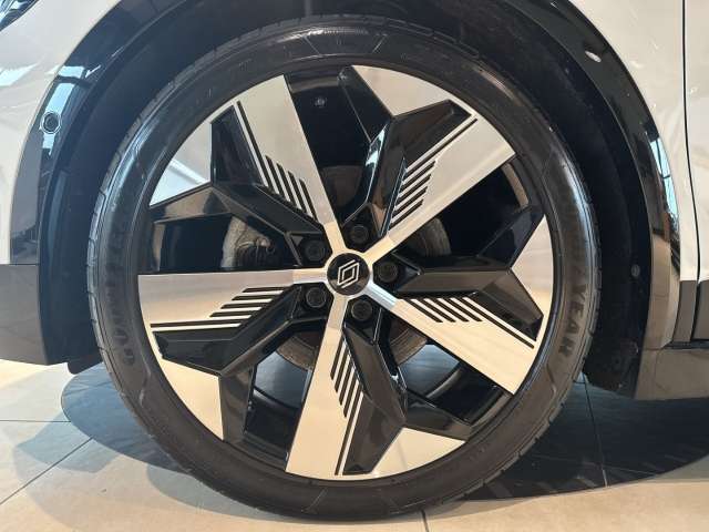 Fahrzeugbild eines Renault Megane E-TECH