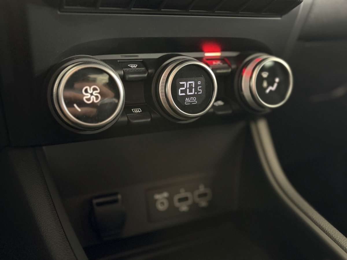 Fahrzeugbild eines Renault Captur