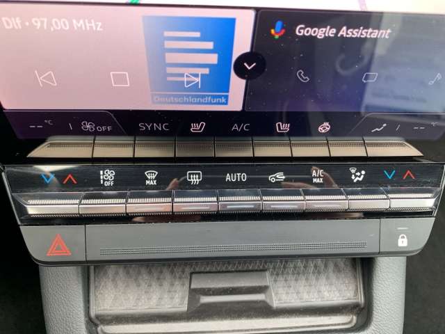 Fahrzeugbild eines Renault Megane E-TECH