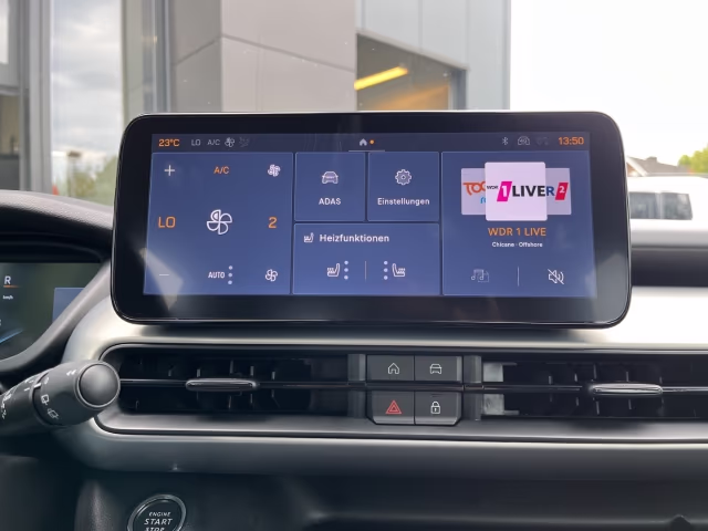 Fahrzeugbild eines Jeep Avenger
