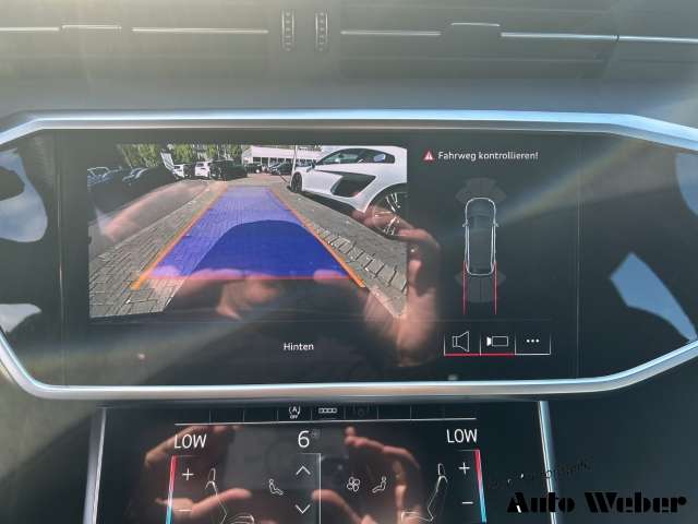 Fahrzeugbild eines Audi S6