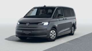 Schräge Frontansicht auf einen Volkswagen Multivan , freigestellt