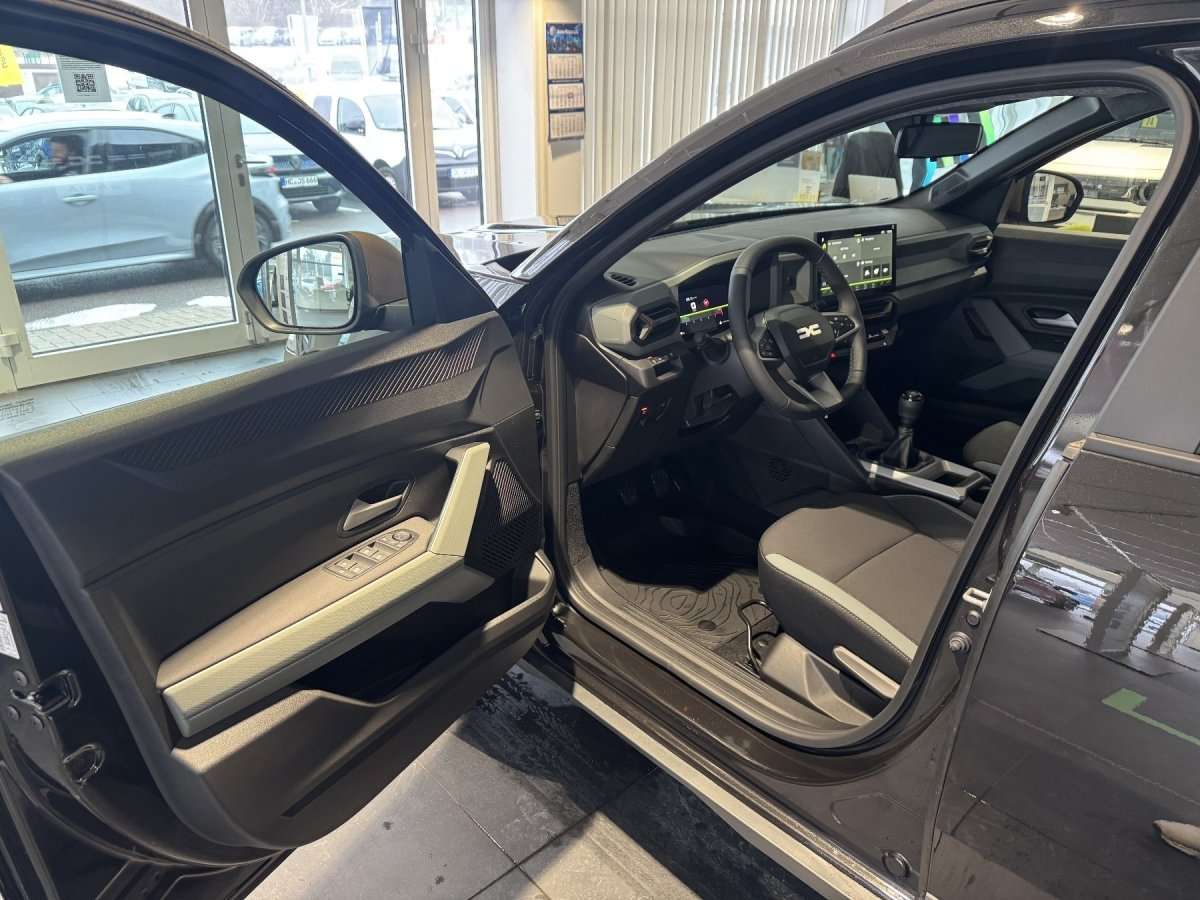 Fahrzeugbild eines Dacia Bigster