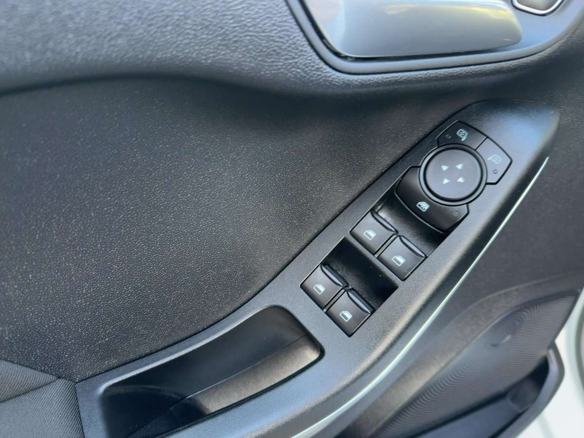 Fahrzeugbild eines Ford Fiesta