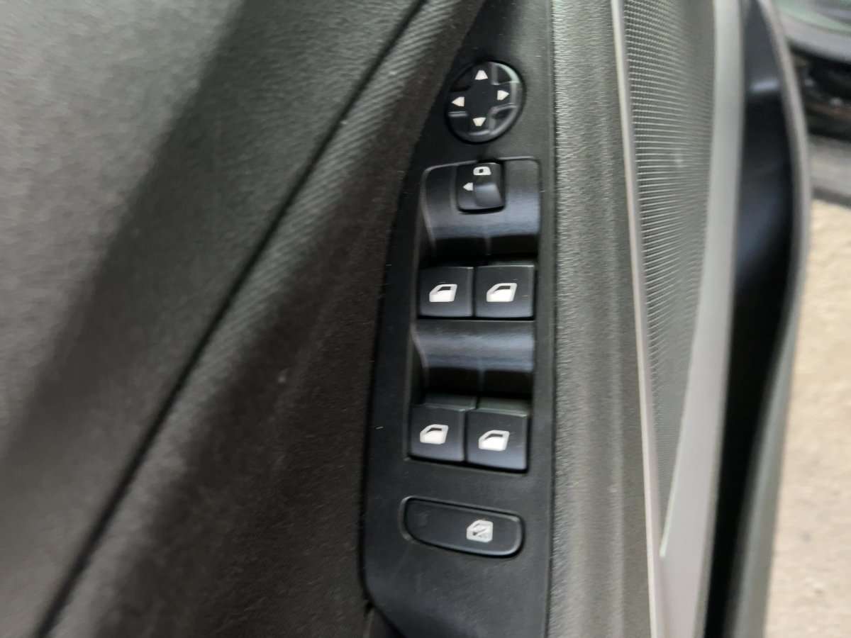 Fahrzeugbild eines Opel Crossland X