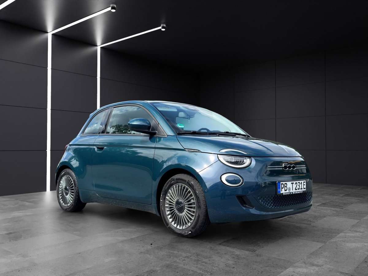 Fahrzeugbild eines Fiat 500