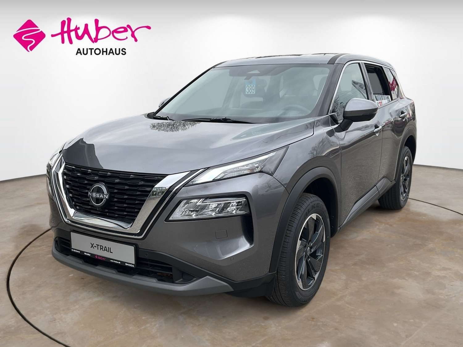 Fahrzeugbild eines Nissan X-TRAIL