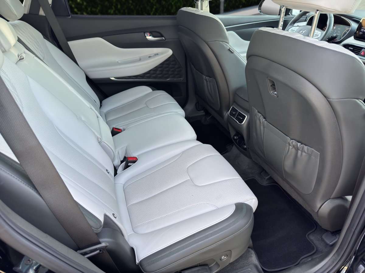 Fahrzeugbild eines Hyundai Santa Fe