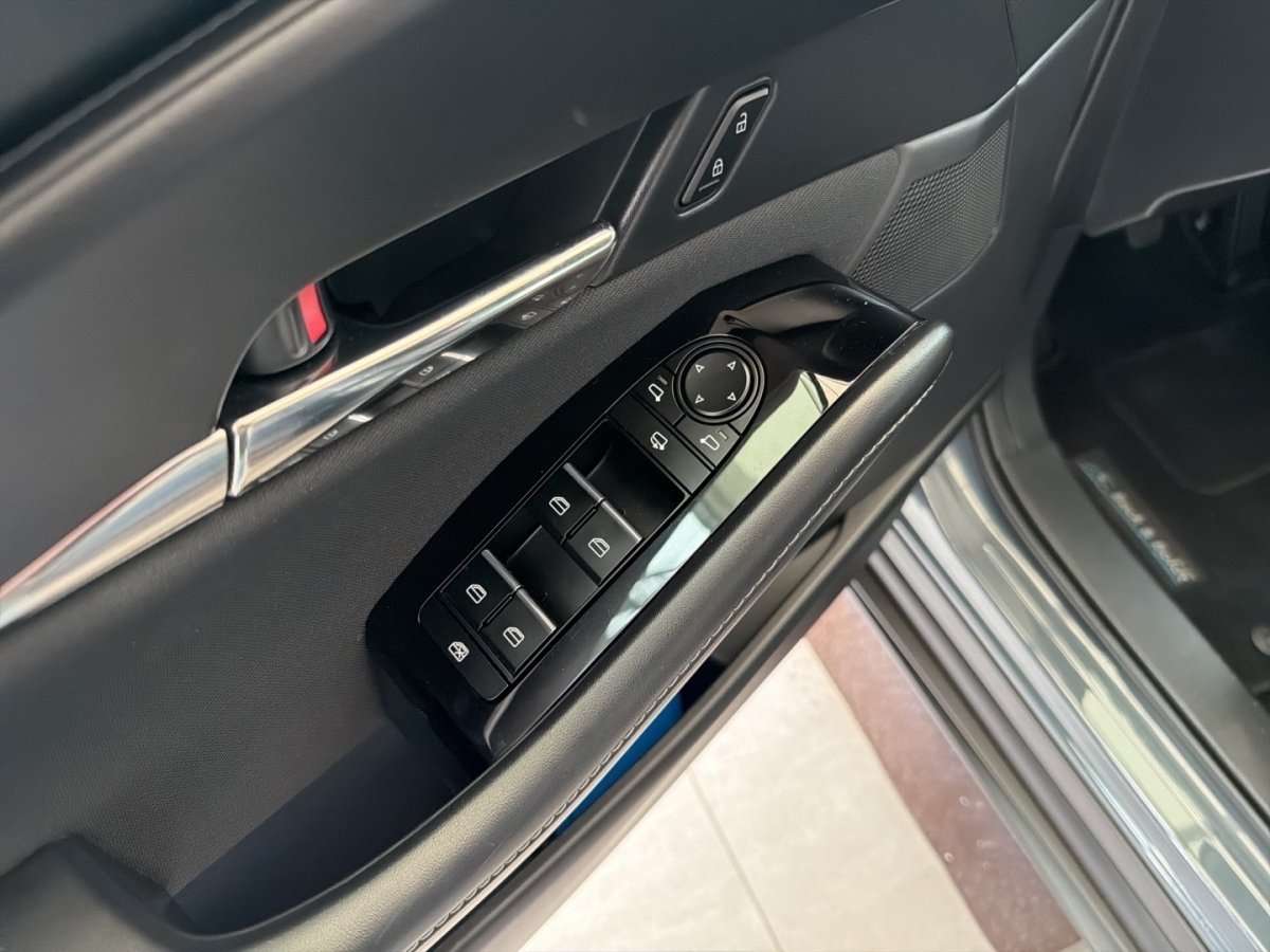 Fahrzeugbild eines Mazda CX-30