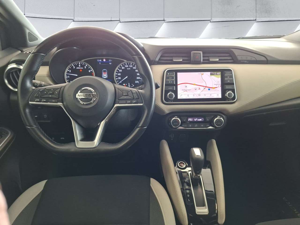 Fahrzeugbild eines Nissan Micra