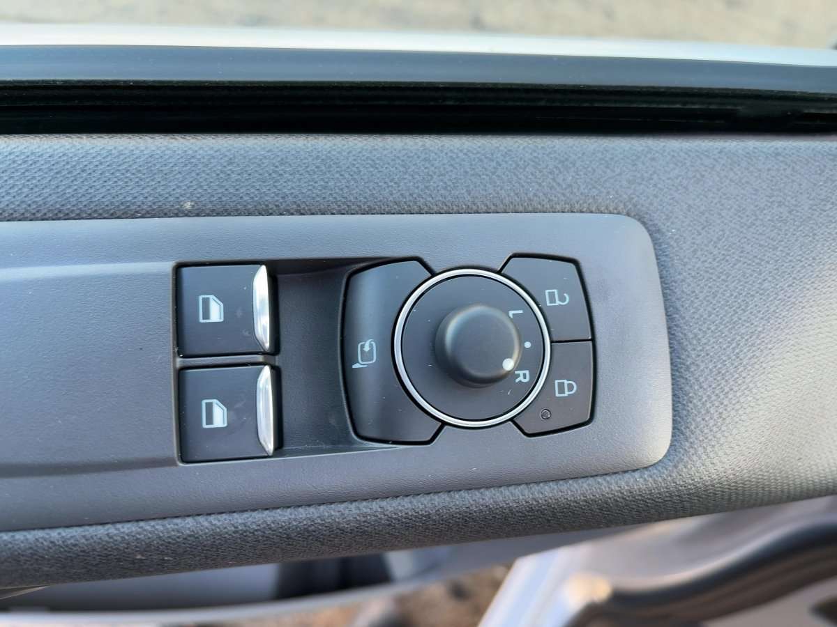 Fahrzeugbild eines Ford Tourneo Custom