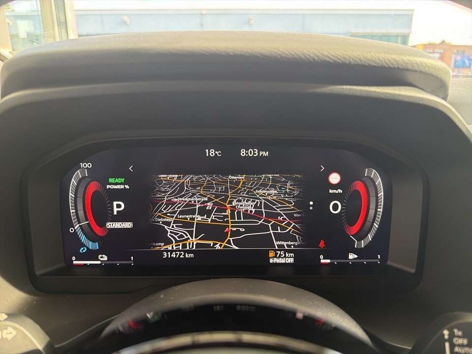Fahrzeugbild eines Nissan X-TRAIL
