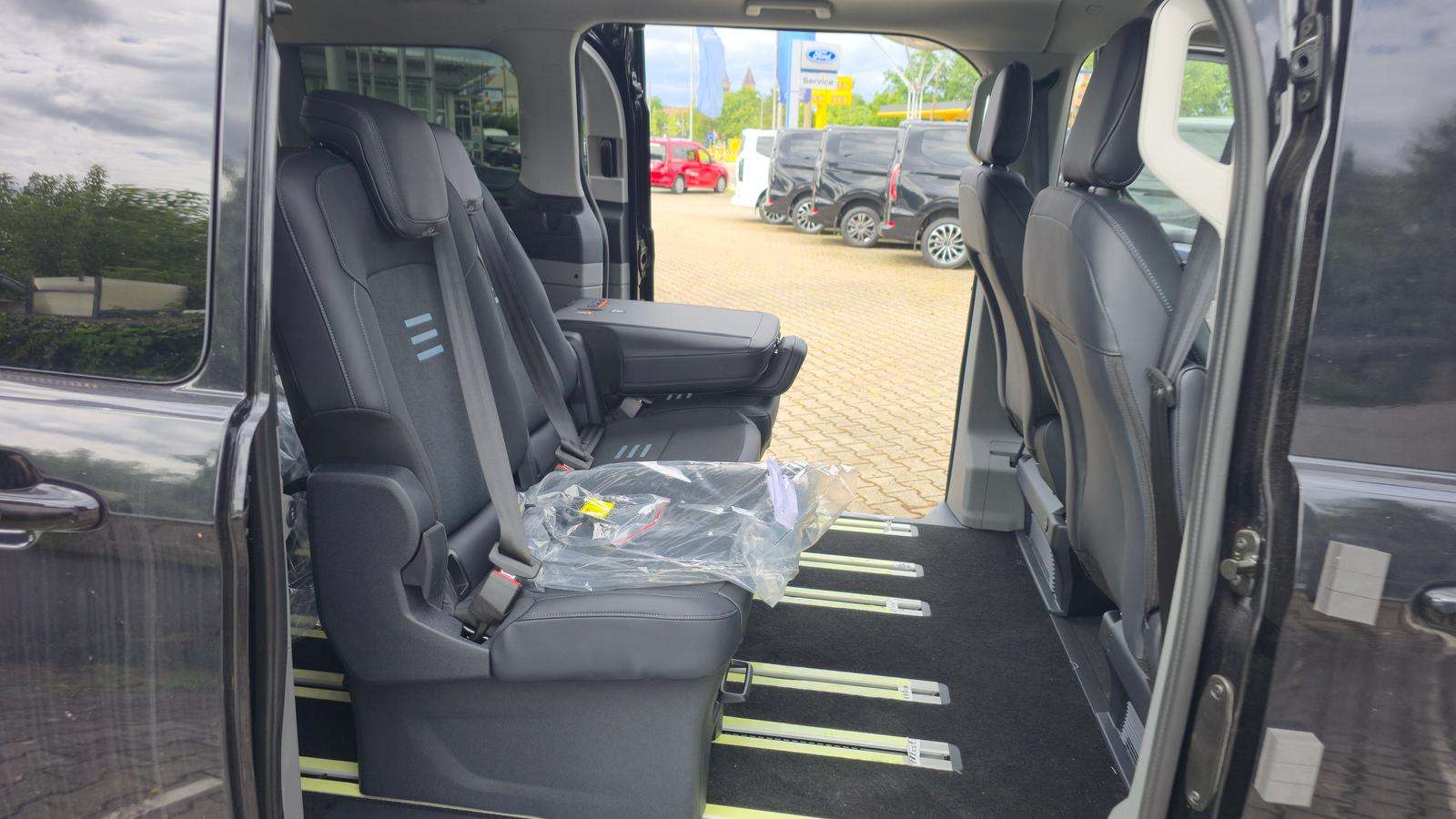 Fahrzeugbild eines Ford Tourneo Custom