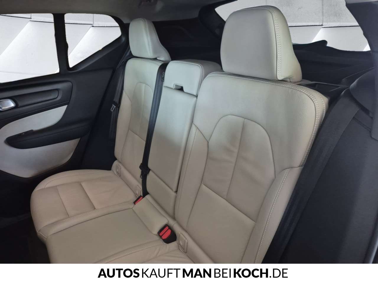 Fahrzeugbild eines Volvo XC40