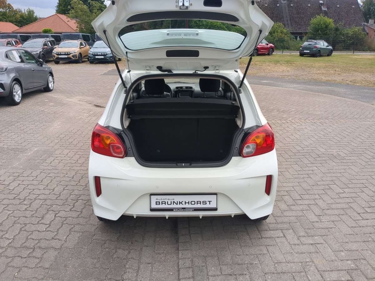Fahrzeugbild eines Mitsubishi Space Star