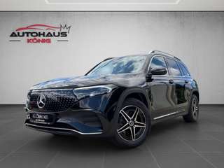 Schräge Frontansicht auf einen Mercedes-Benz EQB , freigestellt