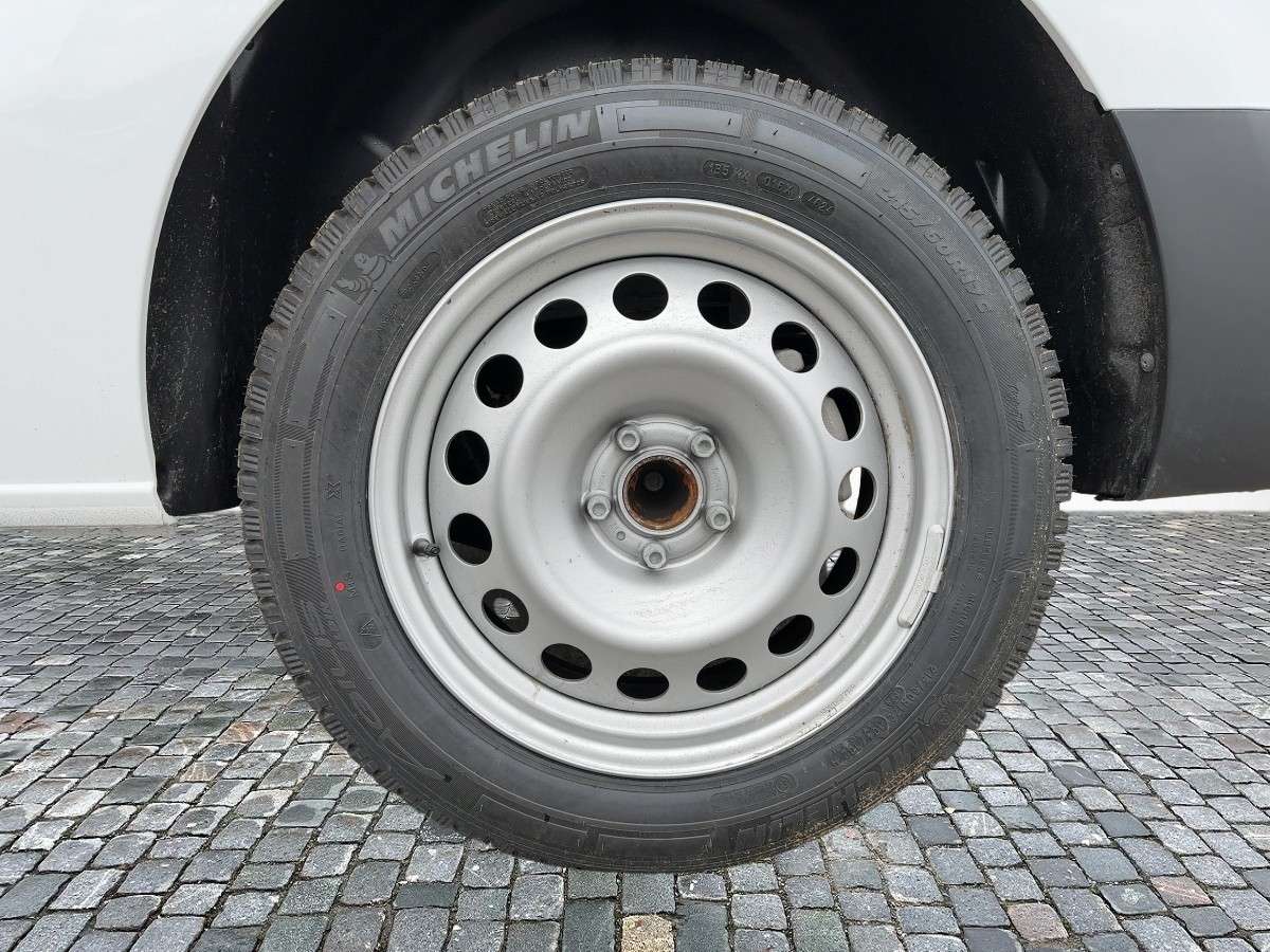 Fahrzeugbild eines Opel Vivaro