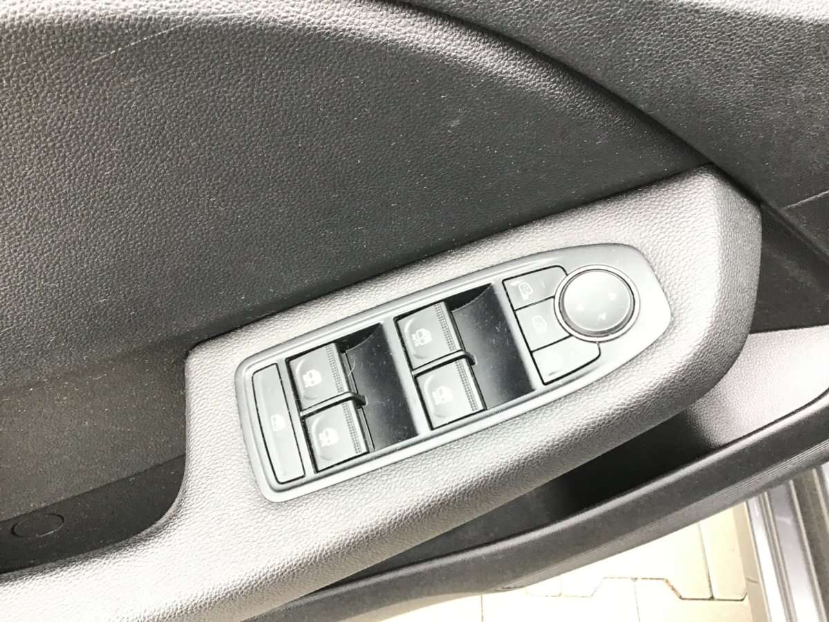 Fahrzeugbild eines Renault Clio