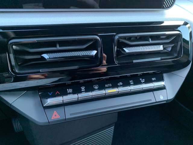 Fahrzeugbild eines Renault 5 E-TECH