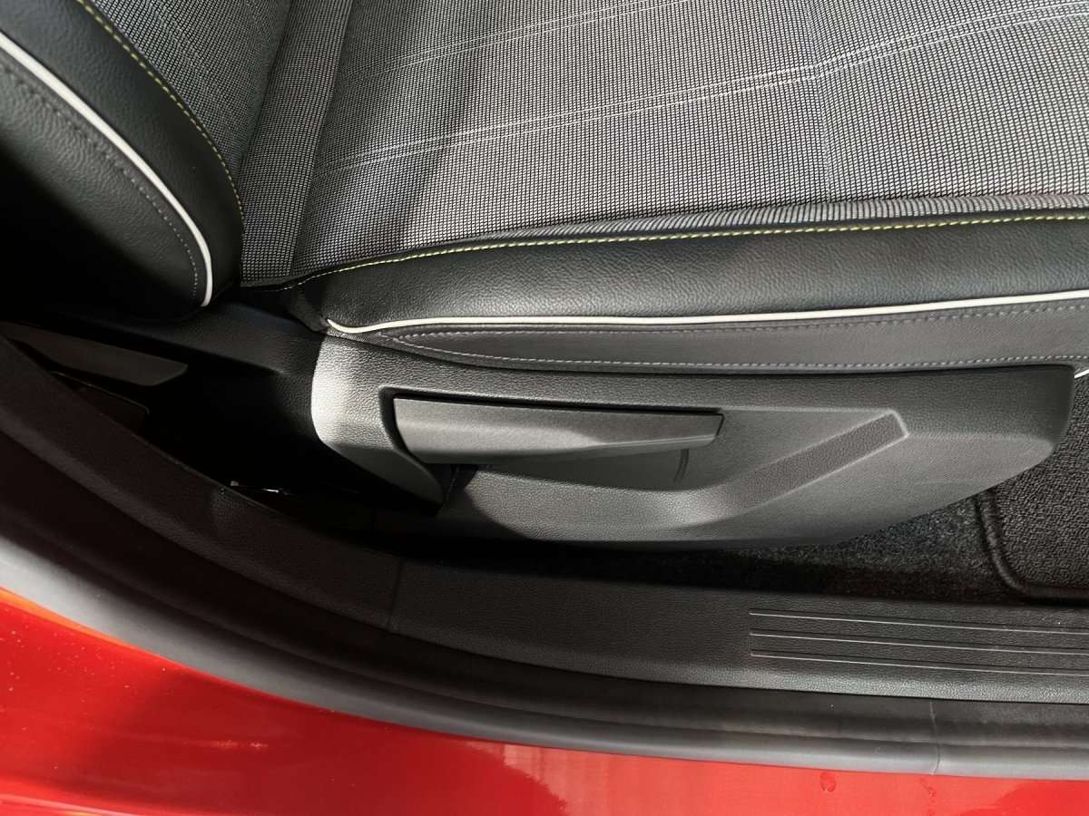 Fahrzeugbild eines Renault Megane E-TECH