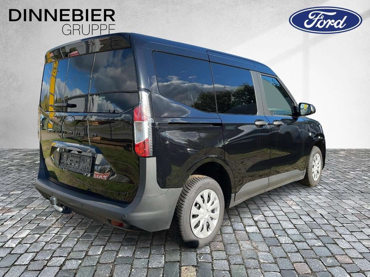Fahrzeugbild eines Ford Tourneo Courier