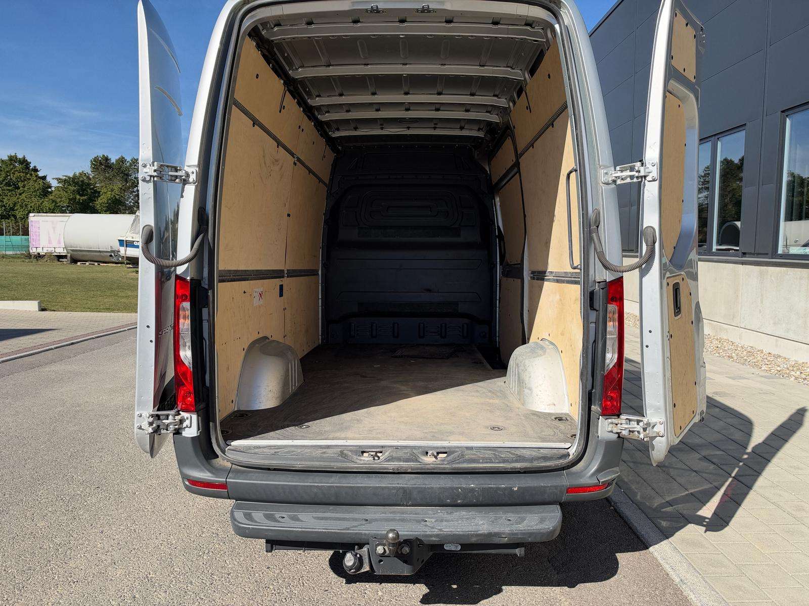 Fahrzeugbild eines Mercedes-Benz Sprinter