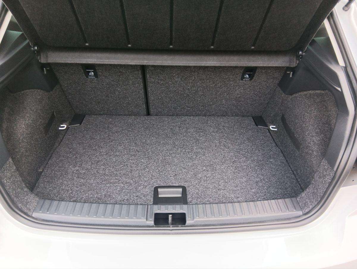 Fahrzeugbild eines SEAT Ibiza