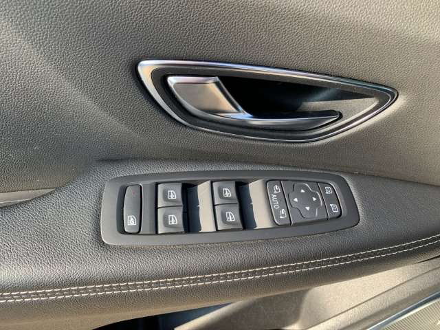 Fahrzeugbild eines Renault Scénic