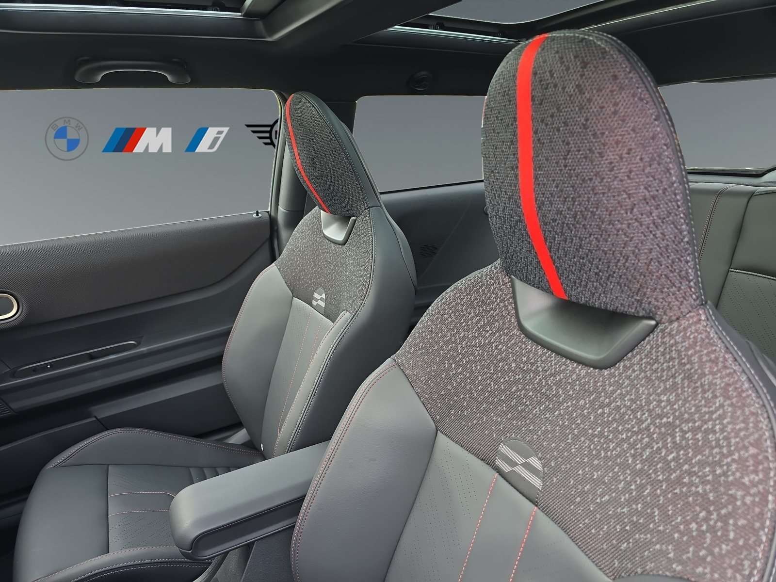 Fahrzeugbild eines MINI COOPER