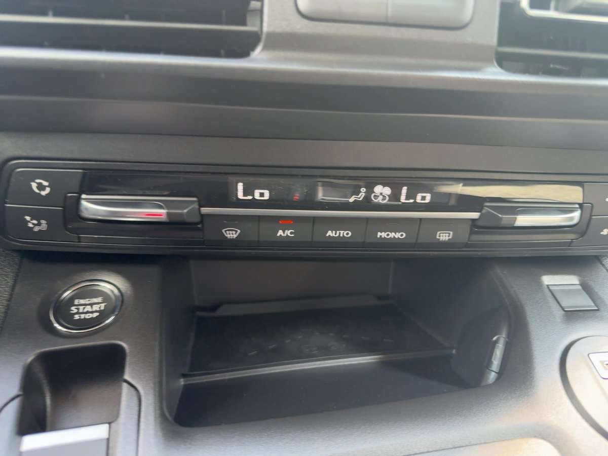 Fahrzeugbild eines Opel Combo