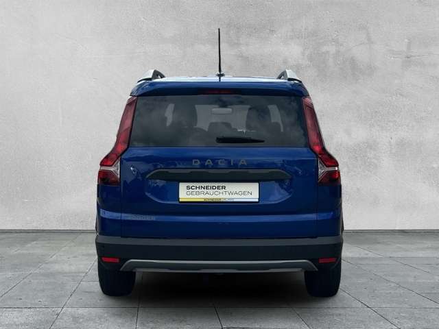 Fahrzeugbild eines Dacia Jogger
